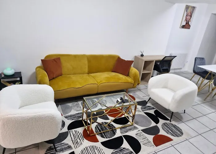 Hébergement de vacances Lumineuse Avec Jardin *