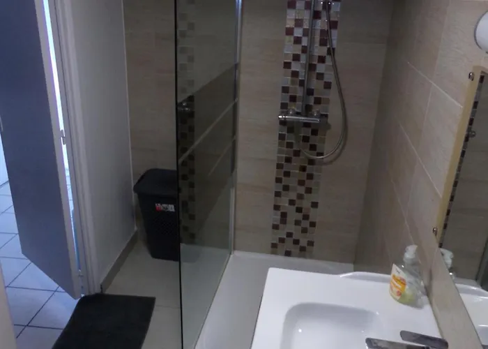 Lumineuse Avec Jardin Holiday home Valenciennes